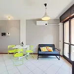 Central Station - Apartment With Terrace