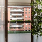 Metropolitan Home Gonin