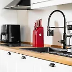 Certosa District - Modern Flat & Free Box Parking