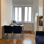 Elegant & Chic Navigli Apartment