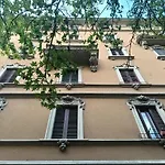 Faffo-House City-Life