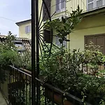 Milano Navigli Canal View Studio Apt