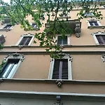Faffo-House City-Life
