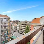 Ag17 - In The Center Of Milan -
