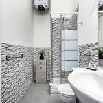 Luxury 4 Bedrooms Apartments Close To Duomo