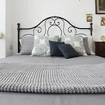 Altido Victorian Apt For 2 With Balcony And Free Parking