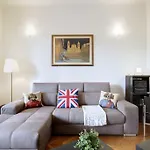 Milanrentals - Mameli Apartment
