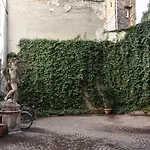 Volta Apartment