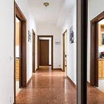 Cenisio Subway Flat