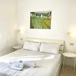 Tarra Rooms