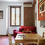 Home At Hotel Porta Romana - Carita Apt