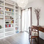 Milano Lush Contemporary Flat