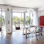 Milano Lush Contemporary Flat