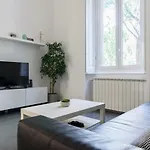 Bergognone Apartment