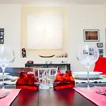 Cozy And Comfy 1 Bedroom Apt - Citta Studi