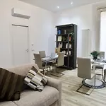 Central Lepetit apartment De Luxe