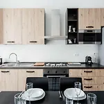 Comfortable Family Group Apartment Via Paruta