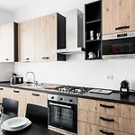 Comfortable Family Group Apartment Via Paruta