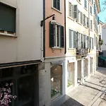 Hozyhome - Lovely Flat In Via Madonnina 23