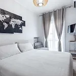 Amy Apartments, Sanzio 7