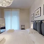Altido Spacious Central Flat