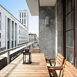 Wide And Bright Two Bedroom Apartment- Via Freguglia