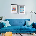 Design And Stylish Flat In Centrale