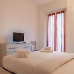 Guesthero Apartment Milano - Porta Genova M2