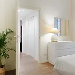 New & Cozy Apt In Porta Romana