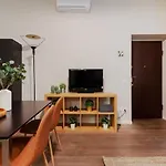 New & Cozy Apt In Porta Romana