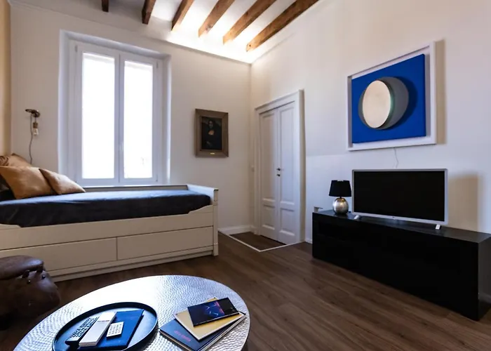 Ticinese Navigli Design Apartment