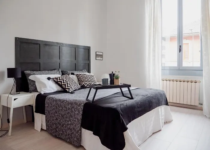 The Best Rent - Navigli Apartment