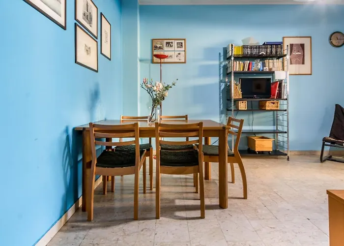 Altido Quiet Apt For 4 With Terrace Near Train Station