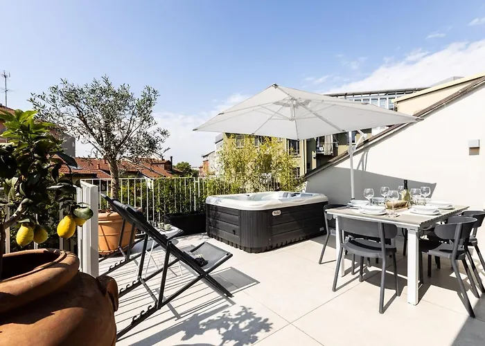 *Villa Olivo*with private terrace&Jacuzzi + 3bedrooms