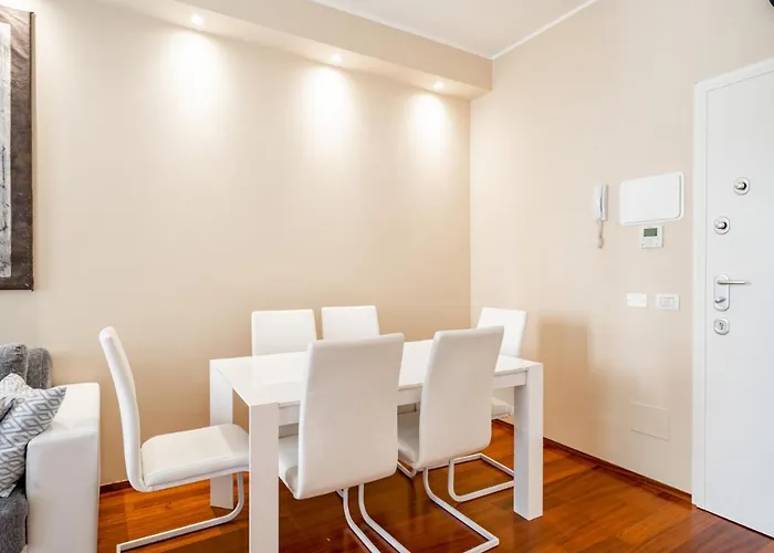 Smart And Central Flat In Porta Venezia By Easylife