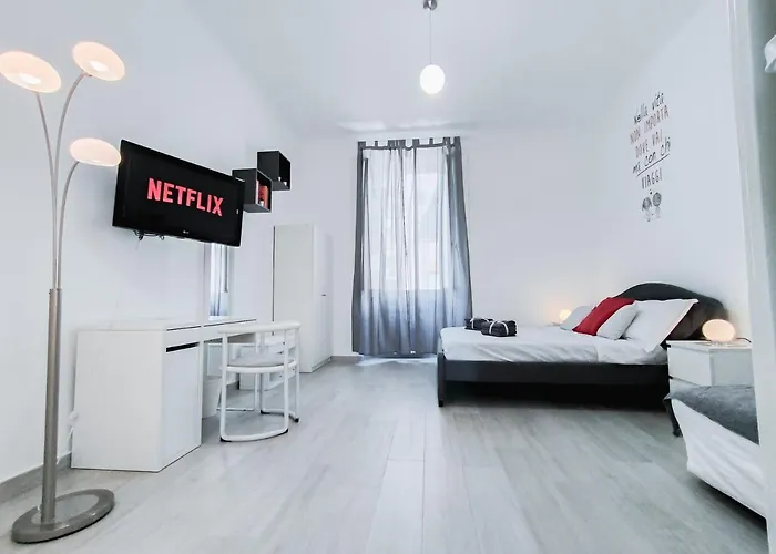 S&M Apartments \