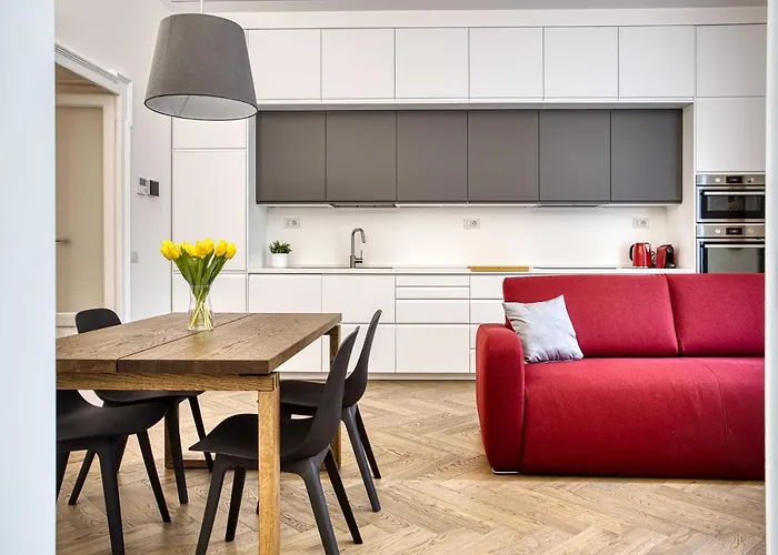 Loreto Charm - Urban Elegance