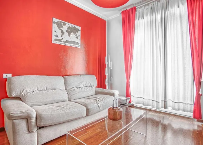 Altido Lovely Flat With Balcony