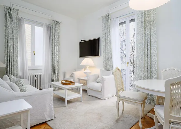Sant\'Eufemia Charme Apartment