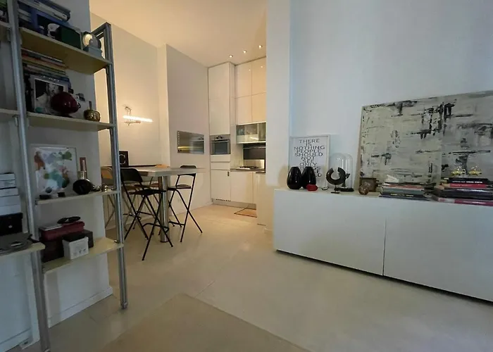 Nolo Square Apartment