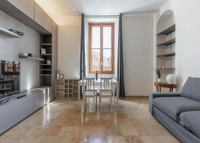 The Best Rent - Modern Two-Bedroom Apartment Near Navigli