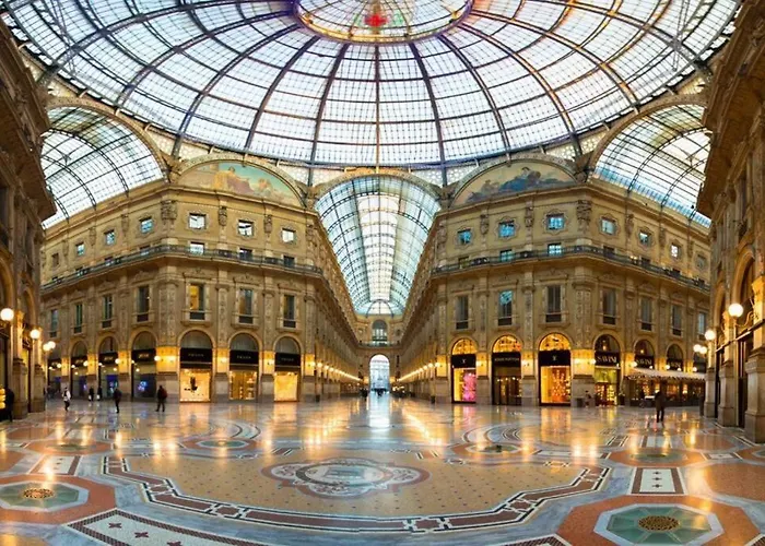 Duomo A 10 Minuti A Piedi + Parking Davanti Casa