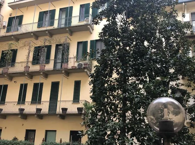 Elegante Stanza Nel Cuore Di Porta Venezia A Milano