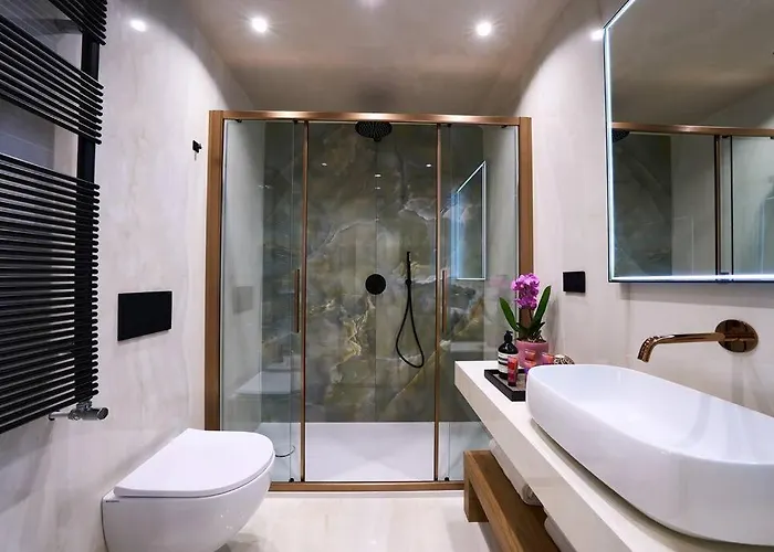 Picasso Luxe Apartment