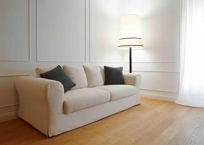 Design Apartment In The Center Of Milan