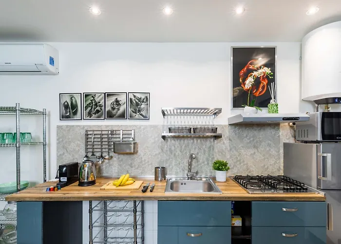 Loreto - Central Cozy Studio Apartment, Metro 1