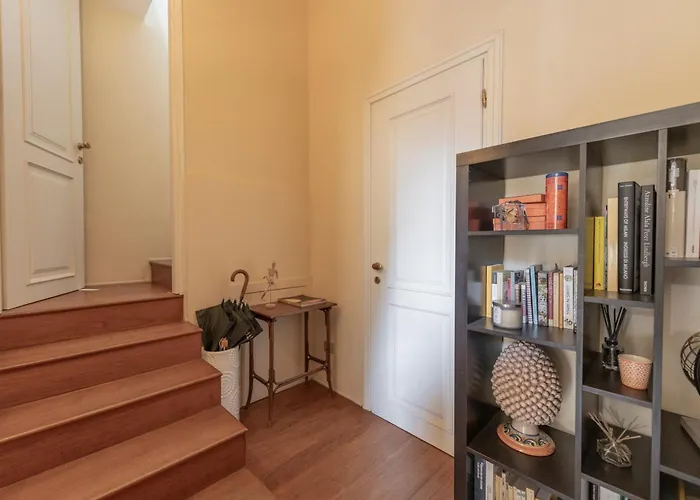 Pontaccio, 4 - Vivere In Brera, Con Ampio Terrazzo