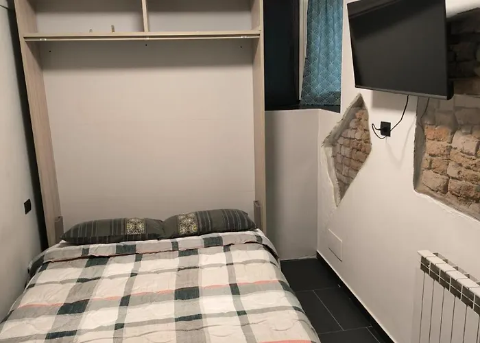 Pm 410 Via Delle Forze Armate Guest House