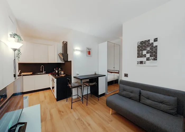 Affori Apartment - 15 Min From Duomo
