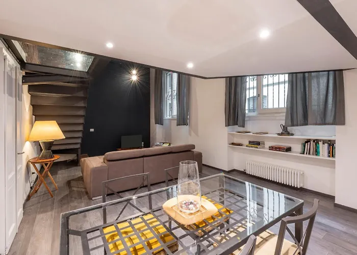Charming Loft In Milano Isola